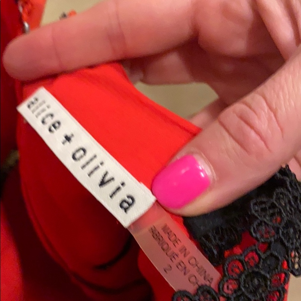 Alice & Olivia red floral print/ lace short dress - Picture 5 of 5